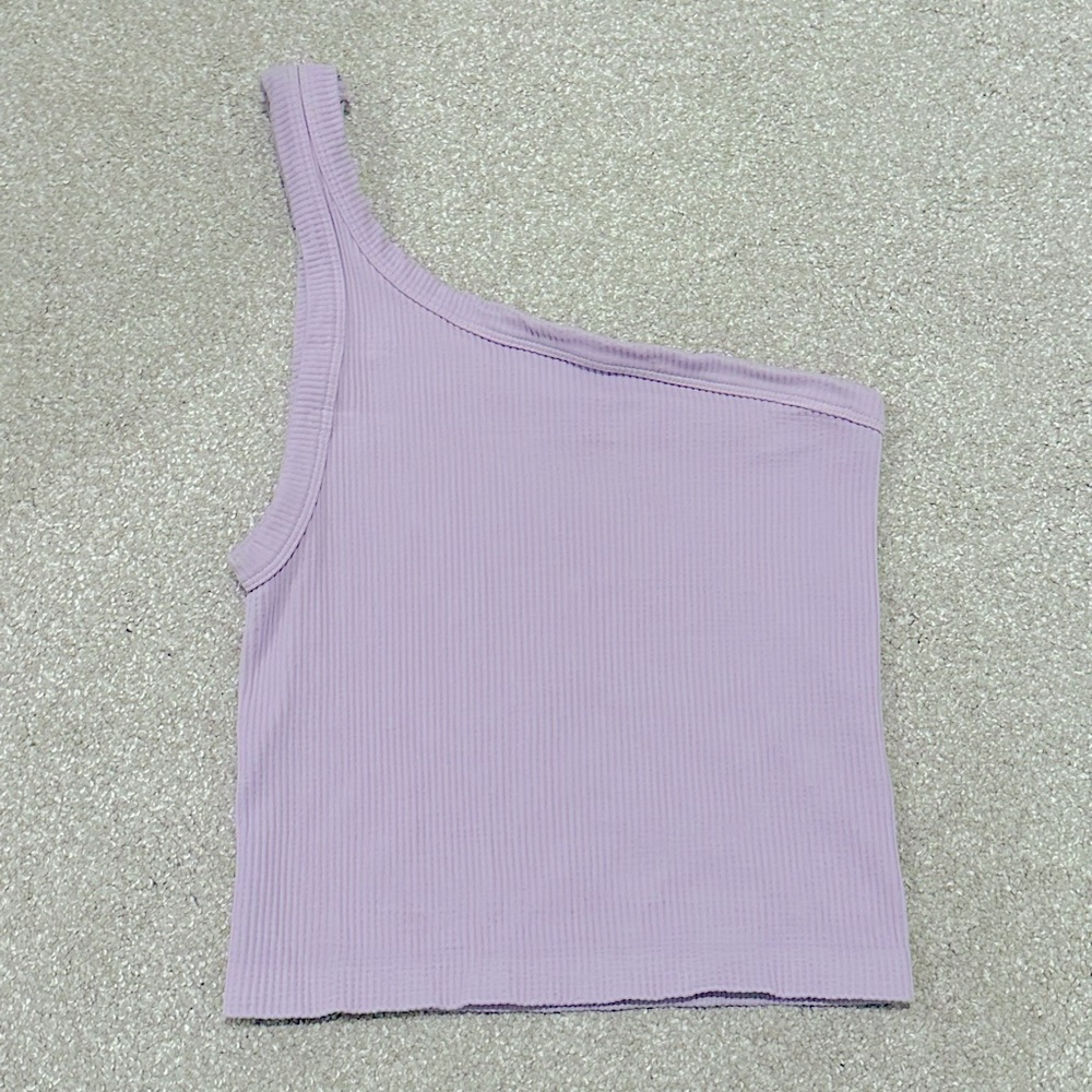 Ivy and Leo Tank